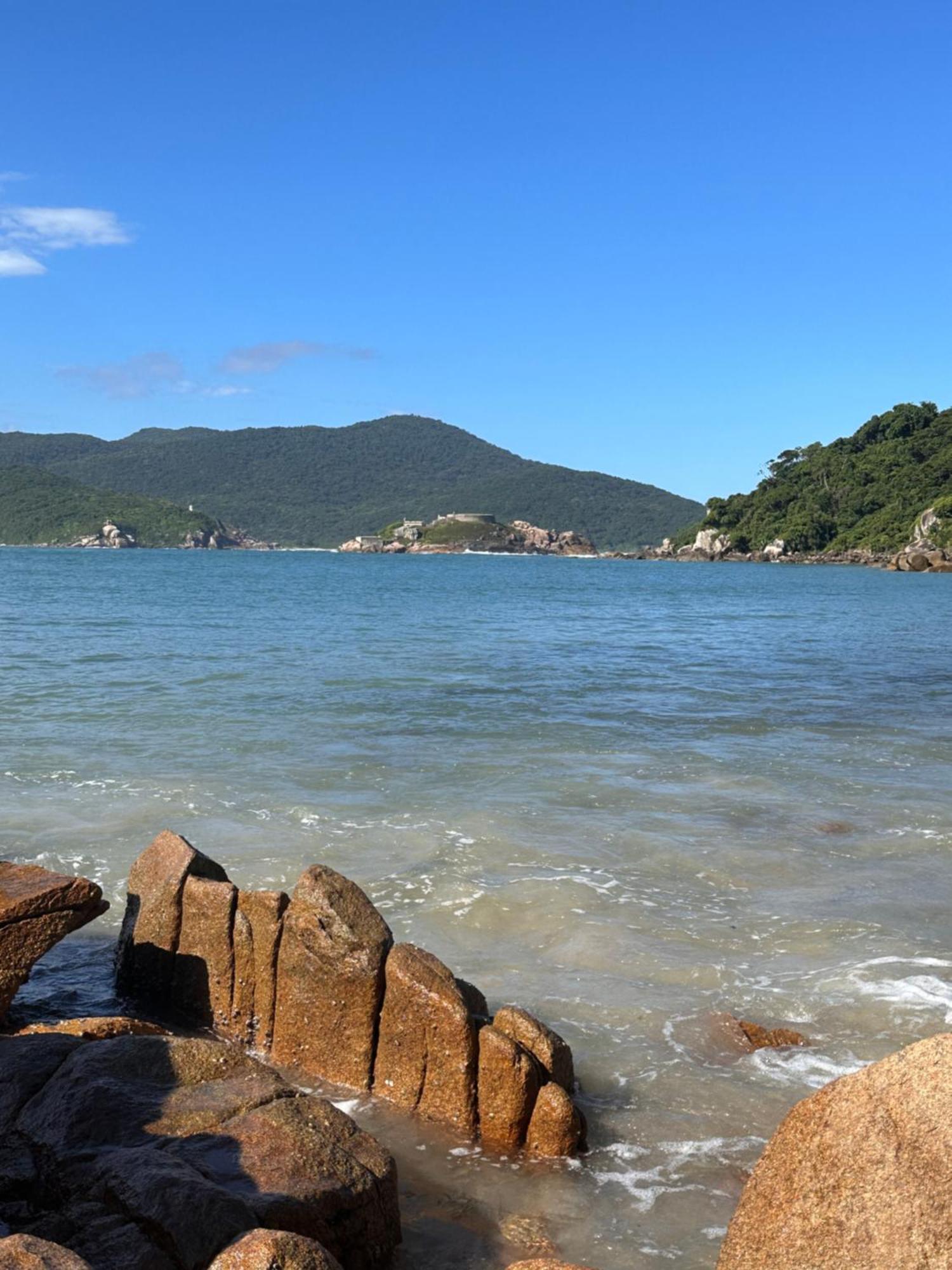 Apartamento Ilhas Moleques Do Sul Palhoca Bagian luar foto